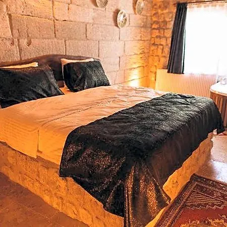Isadora Cave Cappadocia Νεβσεχίρ