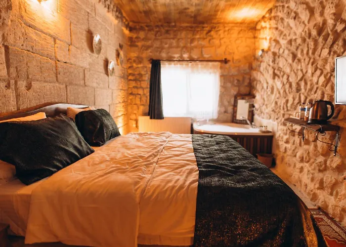 Isadora Cave Cappadocia * نفسهير