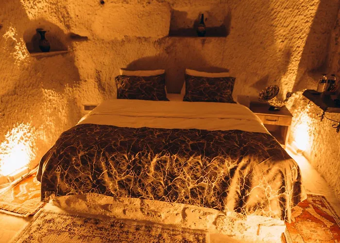 Isadora Cave Cappadocia * نفسهير