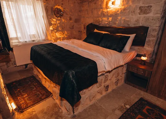 Isadora Cave Cappadocia * نفسهير